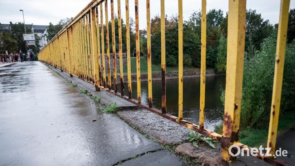 Der Zustand der Brücke ist miserabel. Bild: Daniel Vogl/dpa