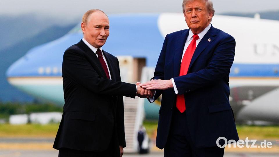 Trump betont immer wieder seine angeblich gute Beziehung zu Putin. (Archivbild). Bild: Julia Demaree Nikhinson/AP/dpa