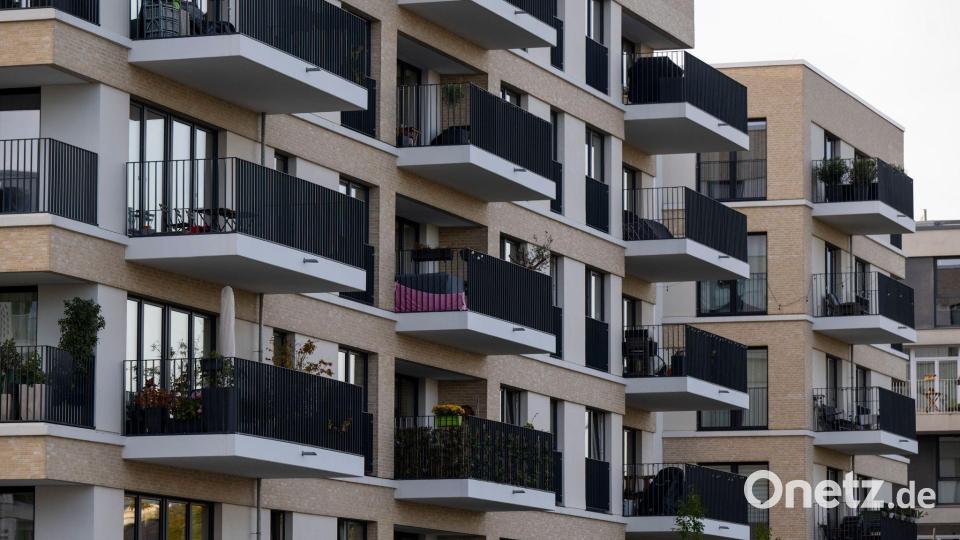 Die Nachfrage nach Wohnungen kühlt sich ab. (Archivbild) Bild: Monika Skolimowska/dpa