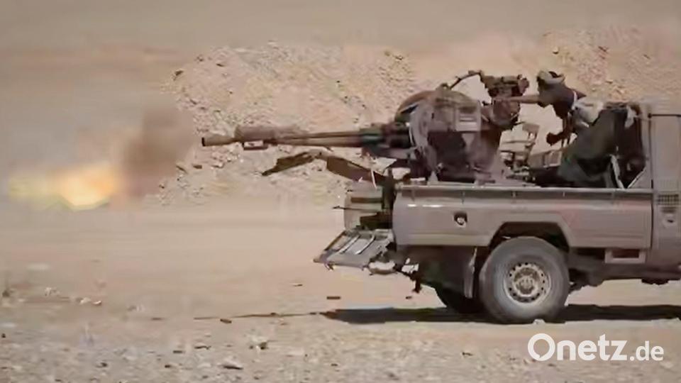 Die Huthi greifen seit einer neuen Eskalation im Juli Saudi-Arabien und dessen Verbündete im Jemen an. (Archivbild) Bild: Uncredited/Ansar Allah Media Office/AP/dpa