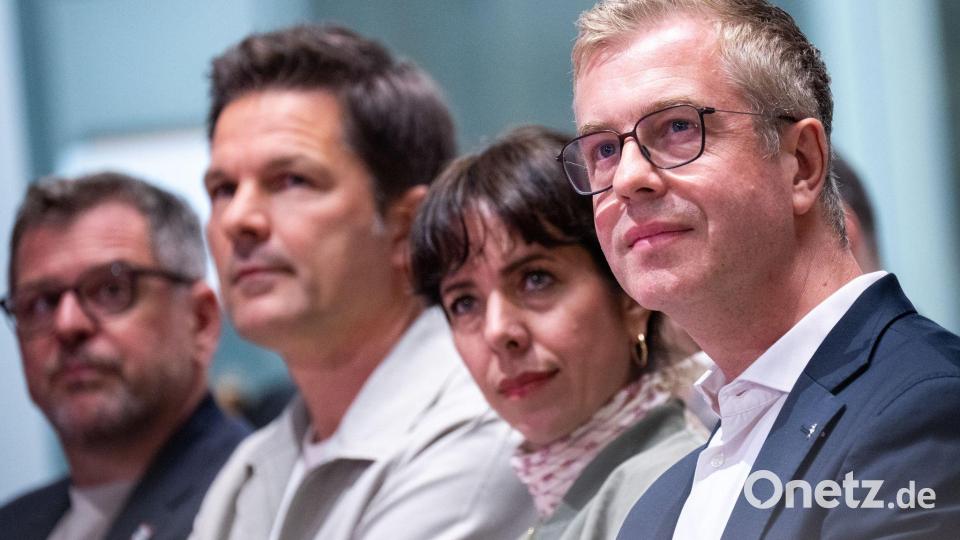 Gleich mehrere Spitzenkandidaten für die Berlin-Wahl am 20. September hoffen auf den Einzug ins Rote Rathaus. (Archivbild) Bild: Sebastian Christoph Gollnow/dpa
