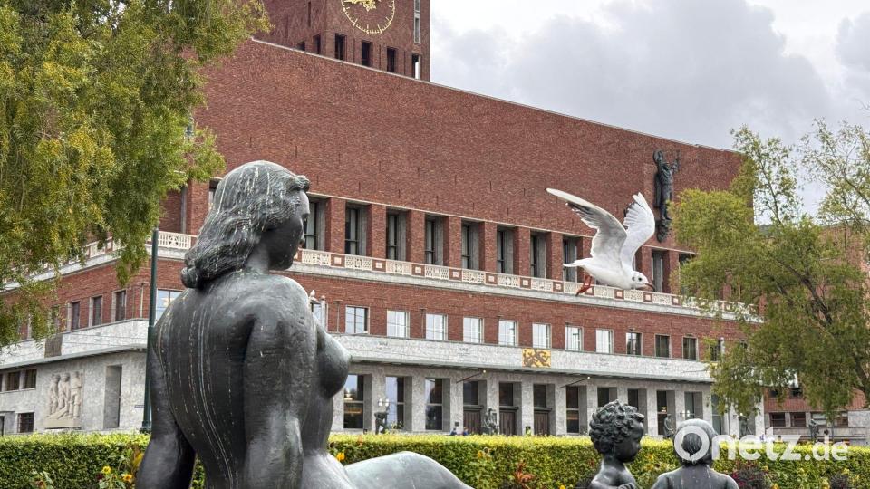 Als einzige der Auszeichnungen wird der Friedensnobelpreis nicht in Stockholm, sondern in der norwegischen Hauptstadt Oslo vergeben und im Rathaus der Stadt überreicht. Auch er ist in diesem Jahr mehr wert. (Archivbild) Bild: Julia Wäschenbach/dpa