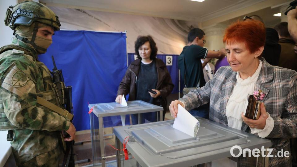 Erstmals nehmen auch die neuen von Russland besetzten Gebiete an einer Parlamentswahl teil. Bild: Uncredited/AP/dpa