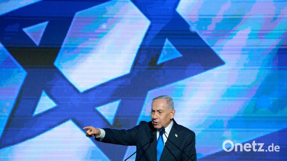 Der israelische Ministerpräsident Benjamin Netanjahu hält eine Rede auf der Neujahrsveranstaltung seiner Partei Likud in Tel Aviv. Bild: Ariel Schalit/AP/dpa