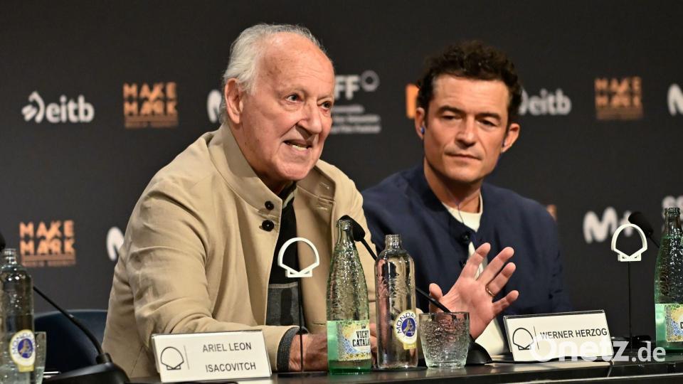 Auf einer Pressekonferenz warnte Herzog die junge Generation vor einem von Algorithmen bestimmten Leben und vor den möglichen Folgen der Künstlichen Intelligenz (KI). Bild: Arnaitz Rubio/EUROPA PRESS/dpa