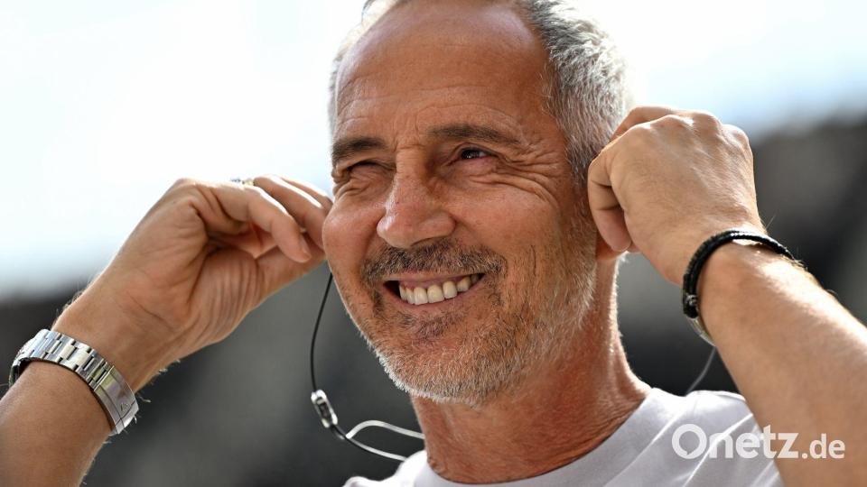 Adi Hütter und die Eintracht empfangen Freiburg. Bild: Florian Wiegand/dpa