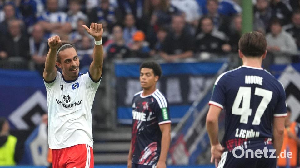 Jubel über das 2:0: HSV-Torschütze Yussuf Poulsen (l). Bild: Marcus Brandt/dpa
