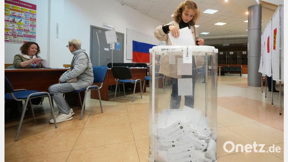 Die russischen Behörden ließen nur kremltreue Parteien zur Wahl zu. Bild: Pavel Bednyakov/AP/dpa