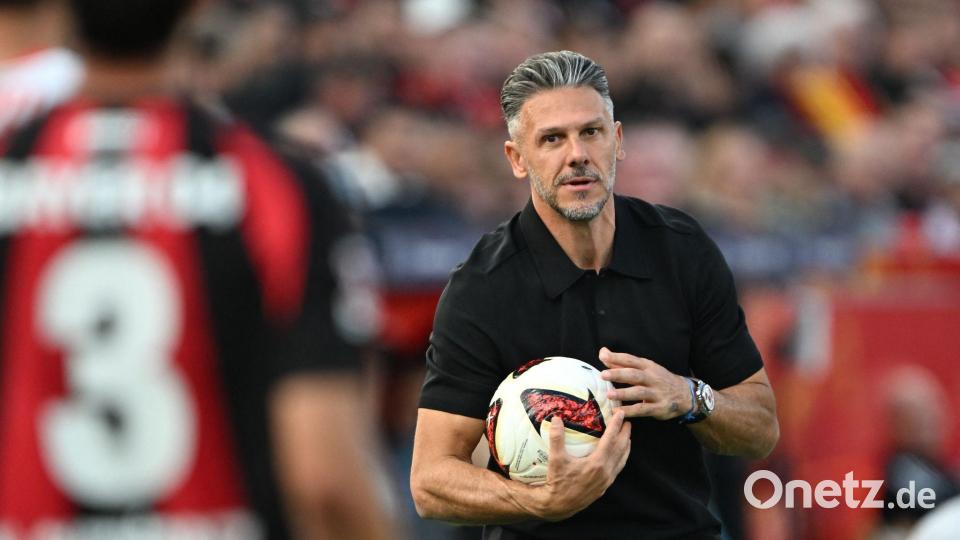 Warten weiterhin auf Auswärtspunkte in der Bundesliga: RB Leipzig und Trainer Martín Demichelis. Bild: Federico Gambarini/dpa