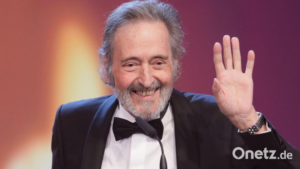 In der Gesellschaftssatire „Kir Royal“ beschrieb Helmut Dietl auf geniale Weise die Münchner Schickeria. 2015 verstarb der Regisseur. (Archivbild) Bild: picture alliance / dpa