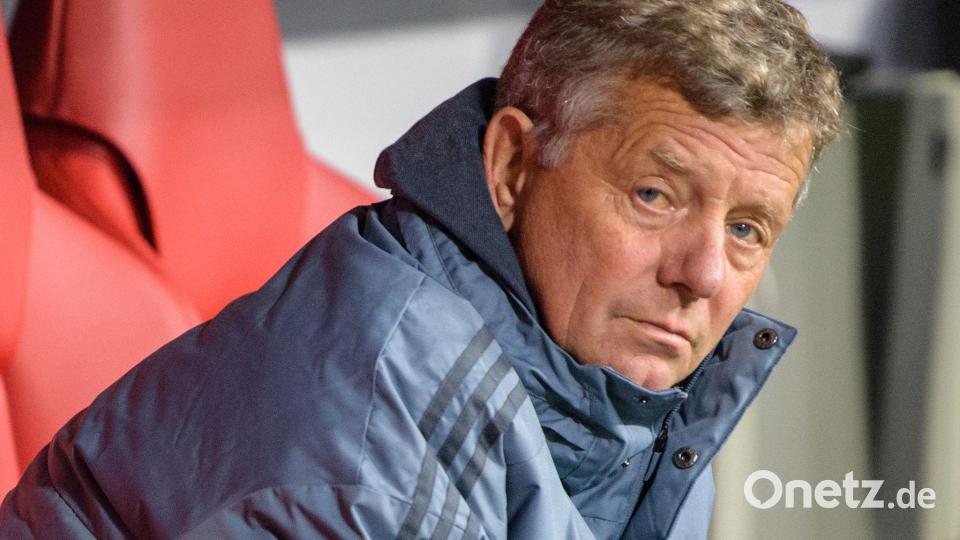 Er war der Co-Trainer schlechthin in Deutschland. Nun ist Peter Hermann tot. (Archivbild) Bild: Matthias Balk/dpa