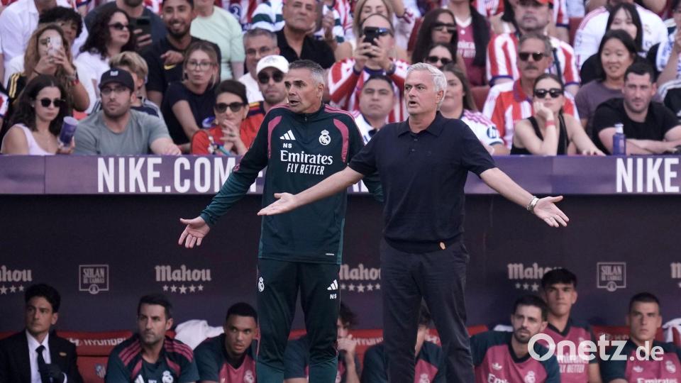 José Mourinho verlor mit Real Madrid am Sonntag das Stadtderby bei Atlético. Bild: Bernat Armangue/AP/dpa