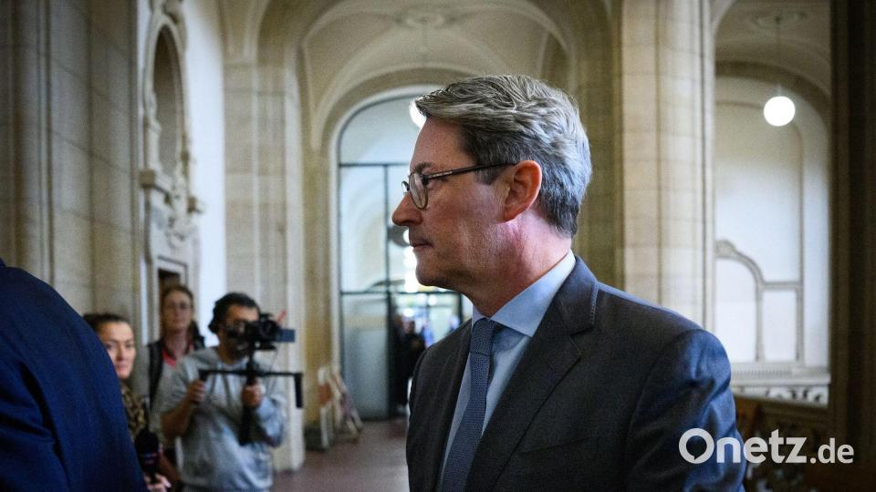 Berlin-Moabit: Scheuer erscheint im Maut-Prozess vor der 38. Großen Strafkammer des Kriminalgerichts Bild: Bernd von Jutrczenka/dpa