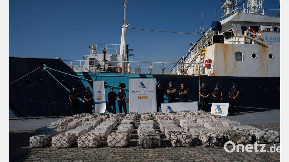 Der spanische Zoll hat auf einem polnischen Segelboot 2,1 Tonnen Kokain beschlagnahmt. Bild: Adrián Irago/EUROPA PRESS/dpa