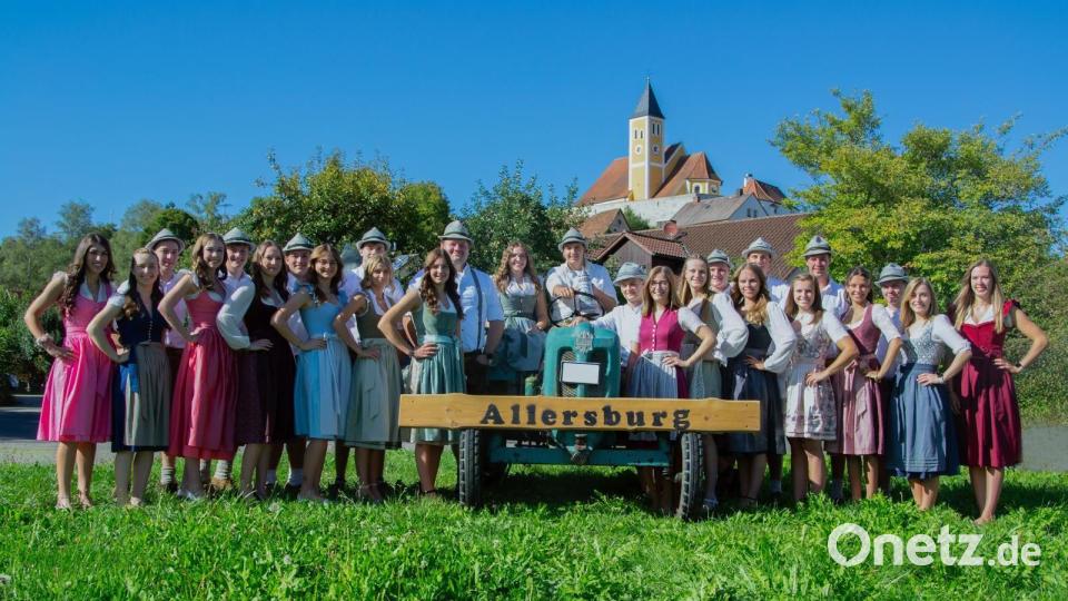 Die Kirchweihpaare freuen sich auf viele Gäste: Am ersten Oktoberwochenende, vom 2. bis zum 5. Oktober, steigt in Allersburg die Wiesenkirchweih. Bild: Viktoria Lorenz