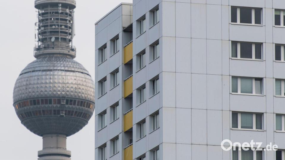 Der Berliner Mietmarkt ist extrem angespannt - in keiner anderen Großstadt sind die Angebotsmieten in den vergangenen Jahren so stark gestiegen wie hier. (Archivbild) Bild: Christophe Gateau/dpa