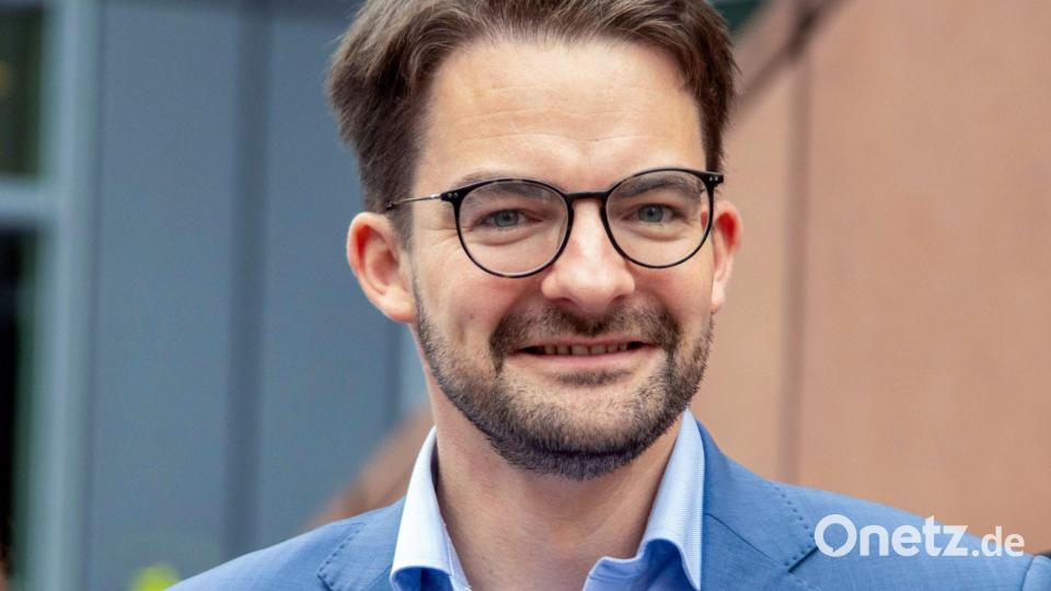 JU-Chef Manuel Knoll steht vor einem echten Karrieresprung. (Archivbild) Bild: Pia Bayer/dpa