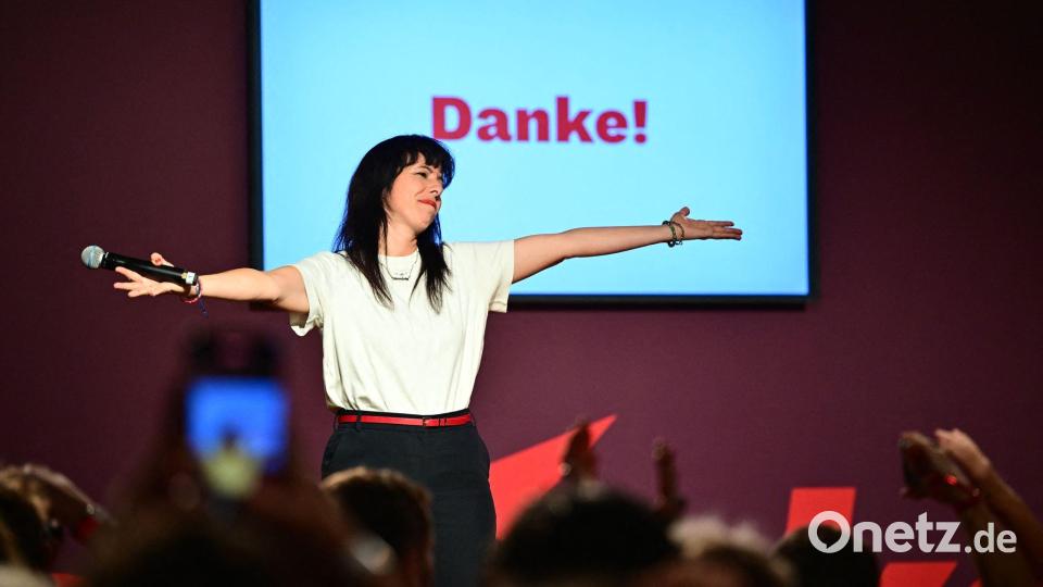 Nach ihrem deutlichen Wahlsieg in Berlin will die Linke unter Elif Eralp den Volksentscheid umsetzen. (Archivbild) Bild: Sebastian Gollnow/dpa