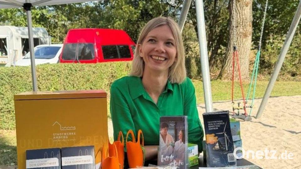 Quartiersmanagerin Olga Schöps aus dem städtischen Baureferat zog anlässlich der 3. Ausgabe des
Stadtteilfests Luitpoldhöhe eine positive Bilanz. Bild: Karoline Gajeck-Scheuck, Stadtwerke Amberg