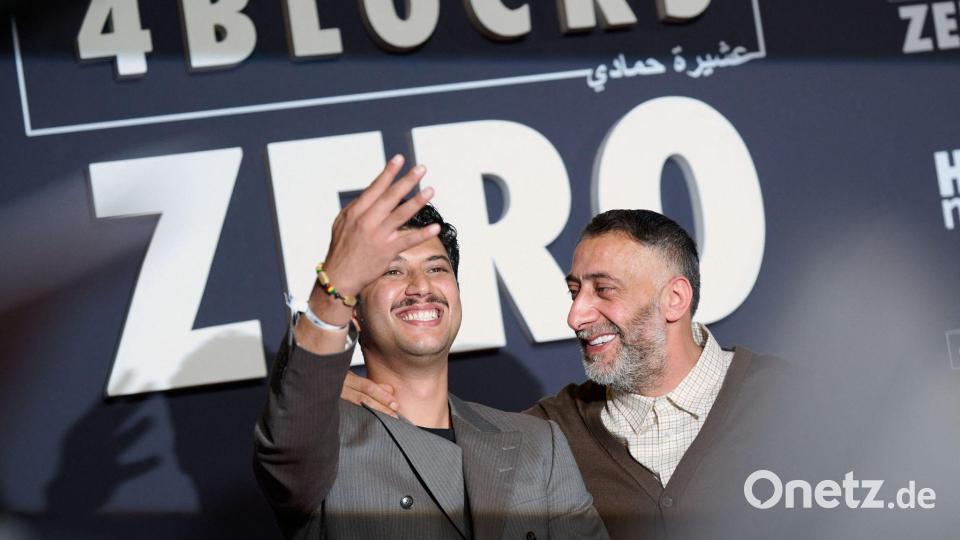 Der junge Ali und der ältere Ali alias „Toni“: Tareq Nassery und Kida Khodr Ramadan (r). (Archivbild) Bild: Sebastian Christoph Gollnow/dpa