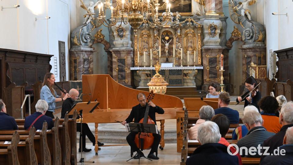 Barocke Klänge zauberten die fünf Musiker von der HofCapelle aus Hof in die Michaelskirche. Bild: Kerstin Kiener