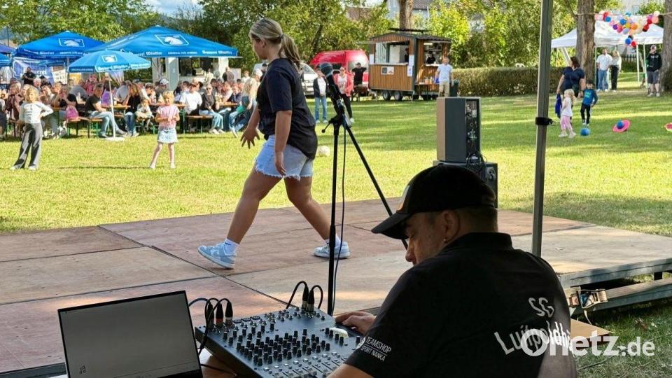 Erfolgreiches Stadtteilfest auf der Luitpoldhöhe in Amberg. Bild: Karoline Gajeck-Scheuck, Stadtwerke Amberg