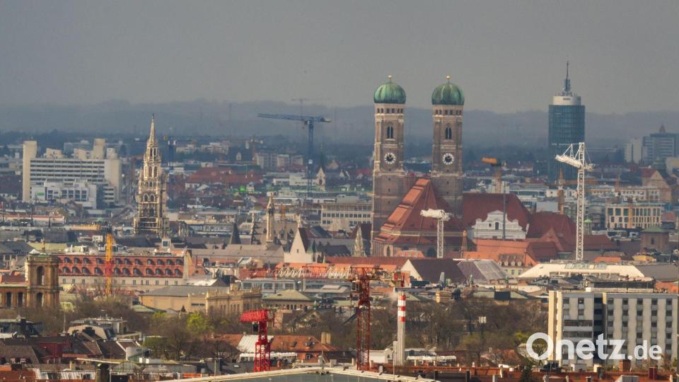 In München gibt es nach Einschätzung der UBS kein akutes Risiko mehr für eine Immobilienblase - anders als 2022 (Archivfoto). Bild: Peter Kneffel/dpa