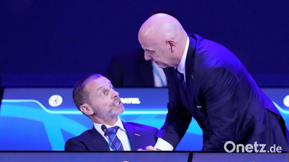 UEFA-Chef Ceferin ist der große Gegenspieler von FIFA-Boss Infantino. (Archivbild) Bild: Fernando Calistro/AP/dpa