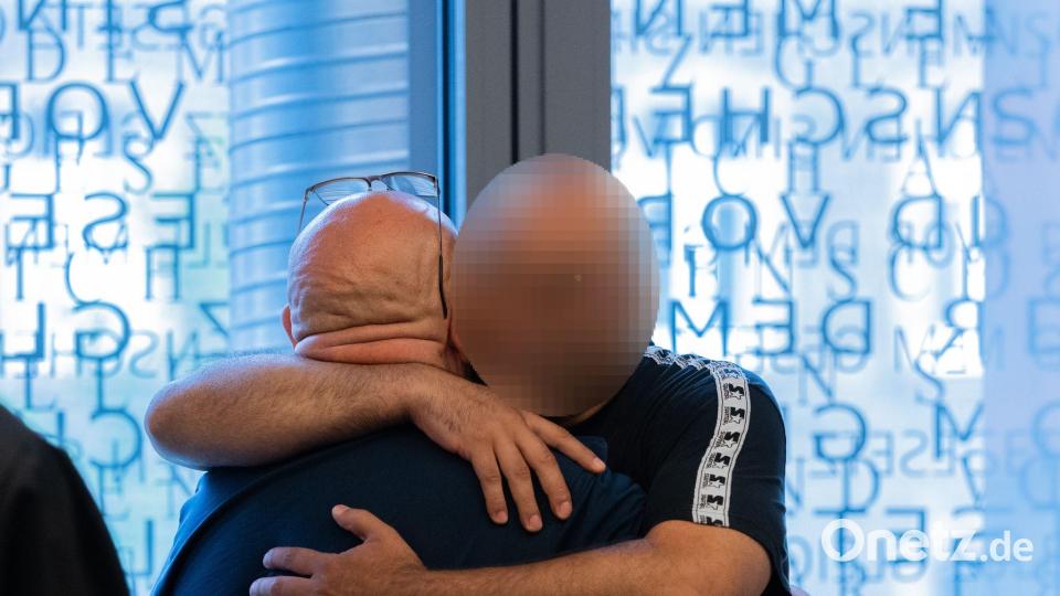 Der Hauptangeklagte lief sich auf das Angebot der Staatsanwaltschaft im Prozess, anders als die nun verurteilten Mitangeklagten, nicht ein. (Archivbild) Bild: Rolf Vennenbernd/dpa