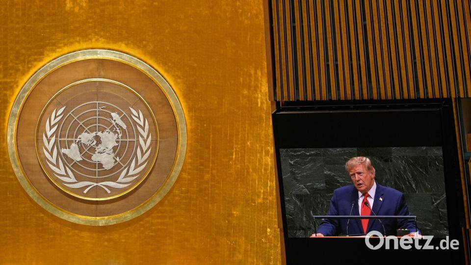 Trump drohte dem Iran während seiner Rede wiederholt. Bild: Seth Wenig/AP/dpa