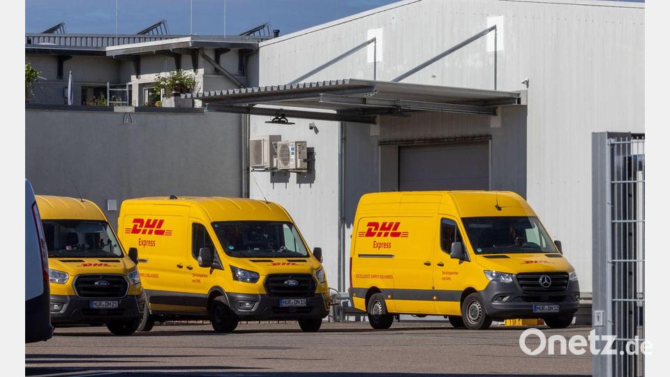 Das DHL-Zentrum in Leizen wurde vorsorglich gesperrt. Bild: Jens Büttner/dpa