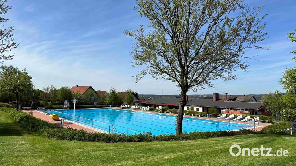 Das Höhenschwimmbad Vilseck erhält eine umfangreiche Förderung. Die Gesamtprojektkosten belaufen sich auf über fünf Millionen Euro. Geplant ist die Sanierung der Becken, Freianlagen und Gebäude. Archivbild: Thorsten Grädler