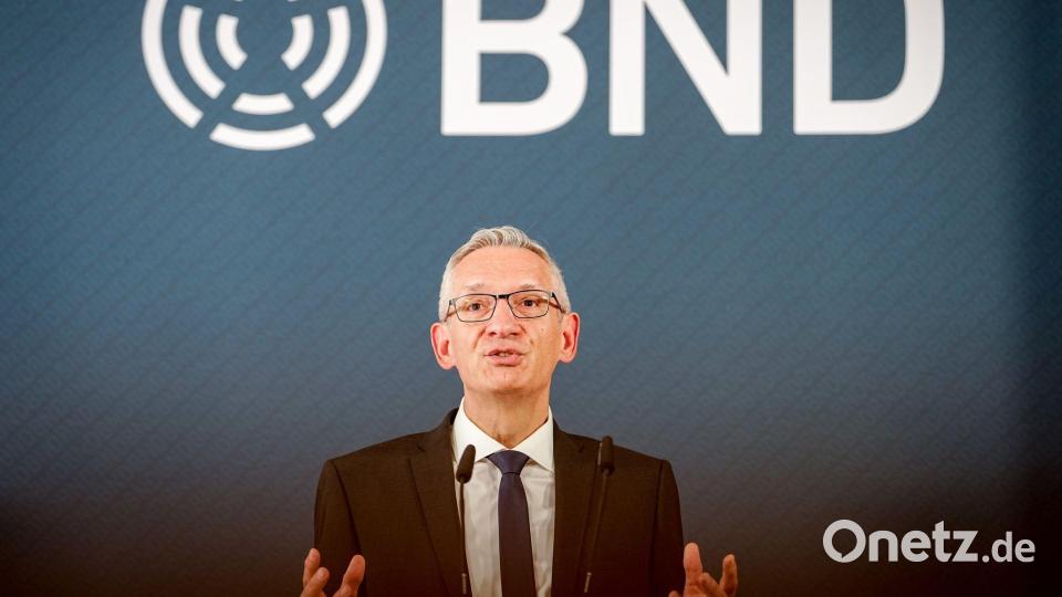 BND-Präsident Jäger sagt, die deutsche Öffentlichkeit müsse verstehen, „dass scheinbar zusammenhanglose hybride Aktivitäten strategisch miteinander verbundene feindselige Handlungen sind“. (Archivfoto) Bild: Kay Nietfeld/dpa