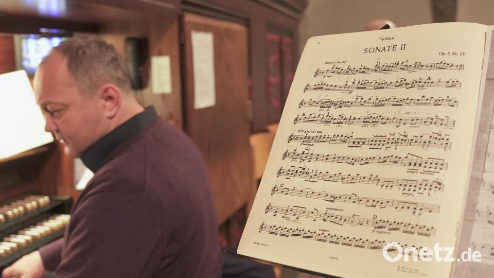 Einfühlsame Musik begleitete die Trauermesse. Bild: Gabi Schönberger