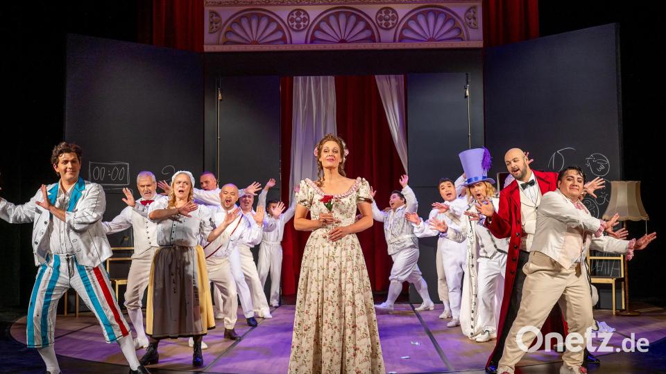 Ensemble des Musiktheaters Harz in „Il Barbiere di Siviglia“. Bild: Ray Behringer