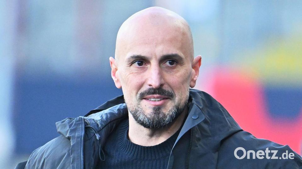 U21-Nationalcoach Di Salvo freut sich auf die EM-Qualifikation. (Archivbild) Bild: Swen Pförtner/dpa