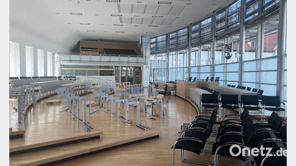 Der Plenarsaal im Magdeburger Landtag wird umgebaut. Bild: Christopher Kissmann,/dpa