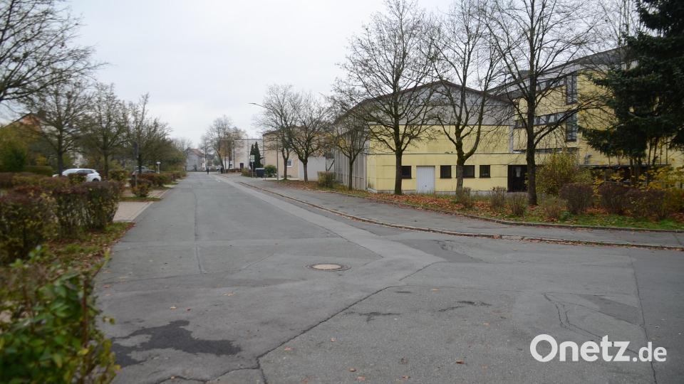 Im Rahmen des Projekts "Lebendige Ortsmitte" geht es in Bauabschnitt I unter anderem um die Schulstraße. Archivbild: Arnold Koch