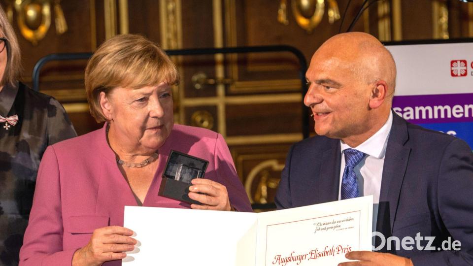 Merkel erhielt den Elisabeth-Preis der Caritas für ihren Einsatz für Solidarität, Verantwortung und gesellschaftlichen Zusammenhalt. Bild: Stefan Puchner/dpa