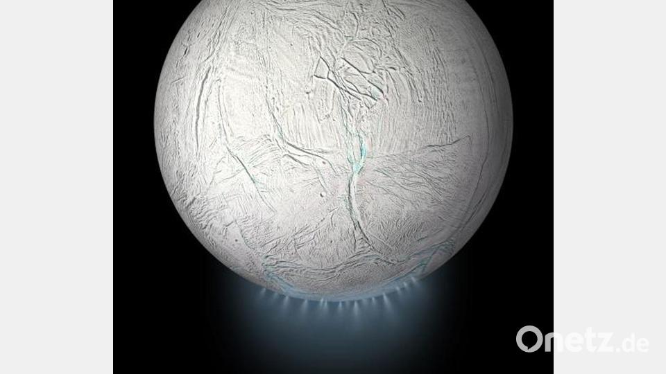 Der Saturnmond Enceladus ist von Eis bedeckt. (computergenerierte Darstellung) Bild: Nasa/dpa