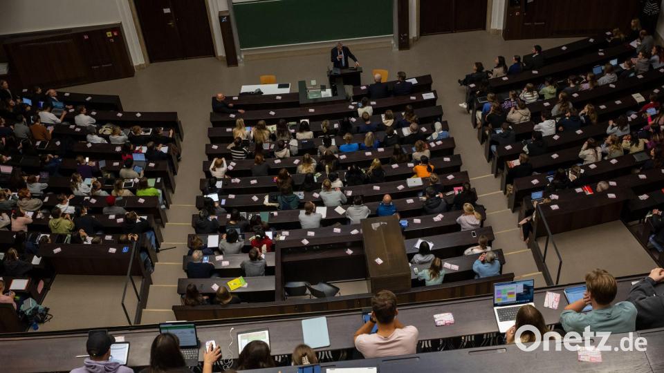 An Bayerns Hochschulen geht das Wintersemester los. Archivbild: Peter Kneffel/dpa