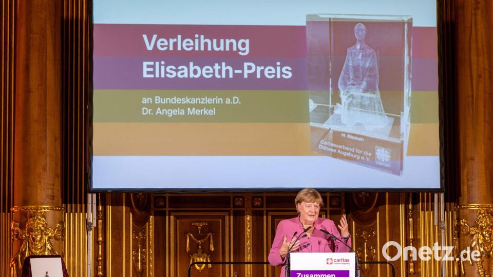 Die ehemalige Bundeskanzlerin Angela Merkel sprach am Freitagabend im Goldenen Saal. Bild: Stefan Puchner/dpa