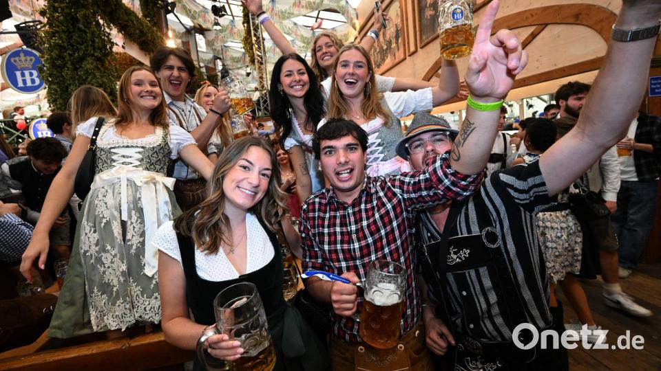 Friedlich, fröhlich, entspannt: eine fast perfekte erste Wiesnwoche. Bild: Felix Hörhager/dpa