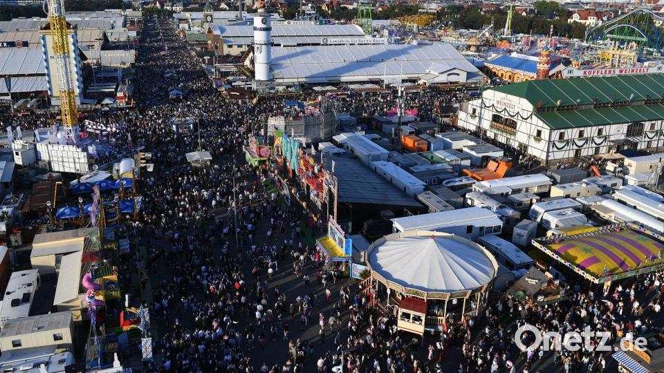 Am Samstag herrschte dichtes Gedränge - aber es wurde nicht gefährlich. Bild: Felix Hörhager/dpa