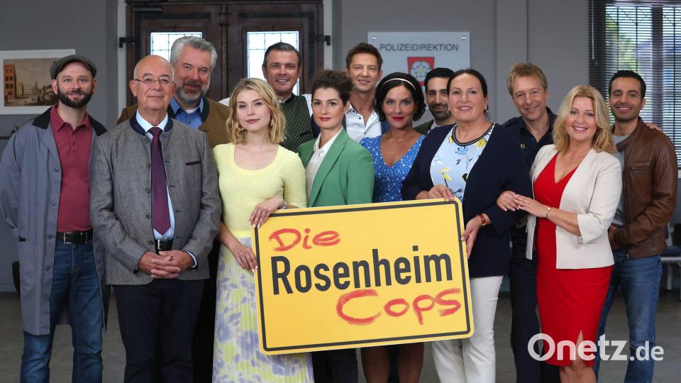 Das Ensemble der „Rosenheim-Cops“ wird sich in der nächsten Staffel verändern. (Archivbild) Bild: Karl-Josef Hildenbrand/dpa