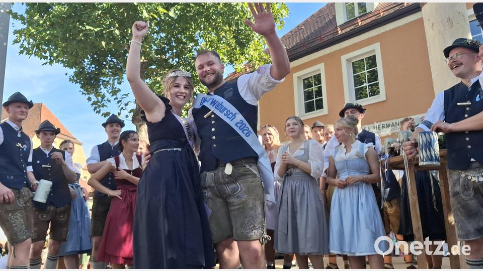 Das neue Oberkirwapaar in Pfreimd: Anna Cistecky und Vinzenz Paulus. Bild: Gabriela Amann