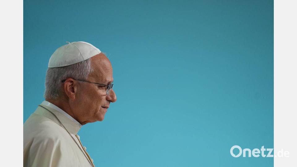 Papst Leo XIV. mahnt Europa zu einer Rückbesinnung auf Grundwerte. Bild: Aurelien Morissard/AP/dpa