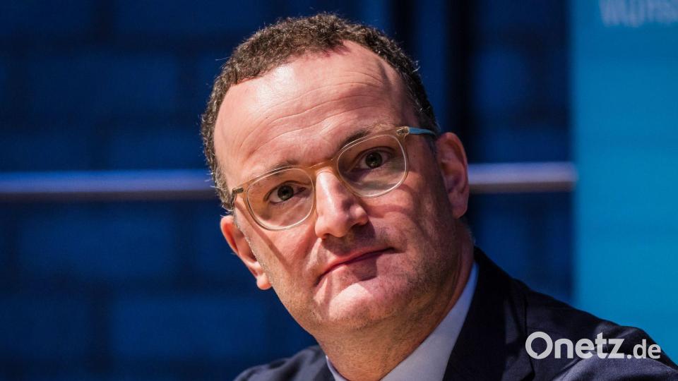 Spahn reagiert mit dem Schritt auf Aufregung wegen seiner Abwesenheit an zwei Tagen der vergangenen Bundestags-Sitzungswoche. (Archivbild) Bild: Lars Berg/dpa