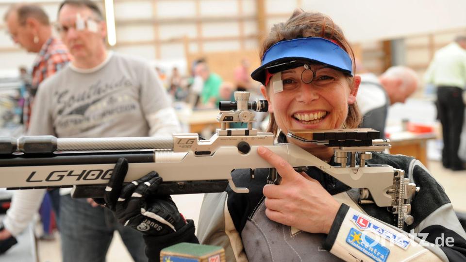 Auch die Ex-Welt- und Europameisterin Sonja Pfeilschifter war früher einmal beim Oktoberfest-Landesschießen. (Archivbild) Bild: picture alliance / dpa