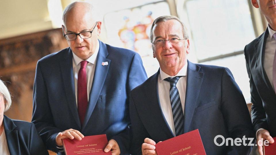 Der Bund investiert rund 1,35 Milliarden Euro in den Hafen Bremerhaven. Bild: Sina Schuldt/dpa